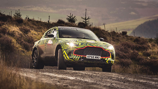 Aston Martin'in ilk 'SUV'u sahneye çıkmaya hazırlanıyor