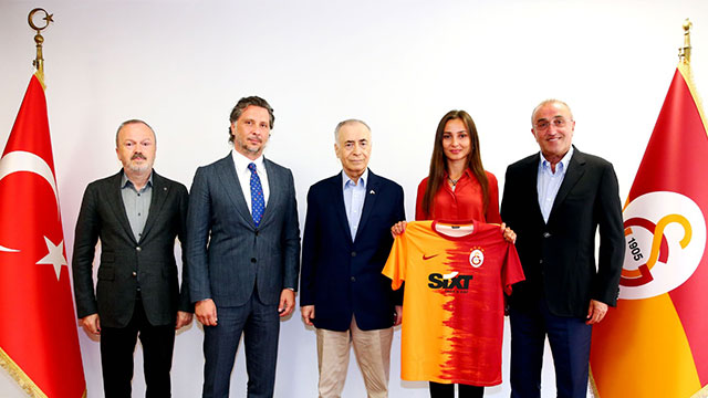 SIXT ve Magdeburger Sigorta, Galatasaray’ın forma sponsoru oldu