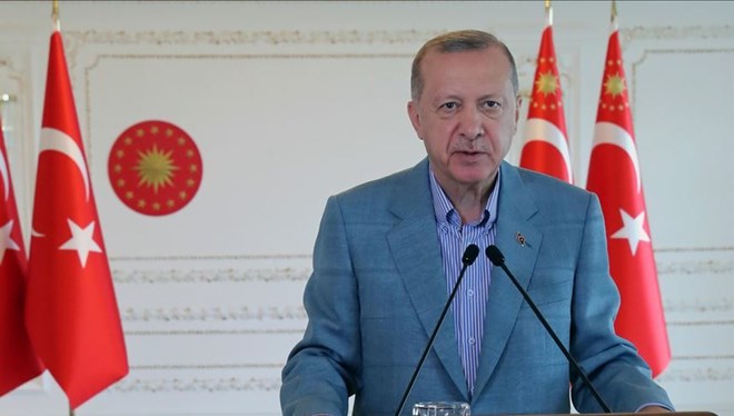 Erdoğan: 3. çeyreği her kesimi memnun eden bir büyüme oranıyla kapatacağız 