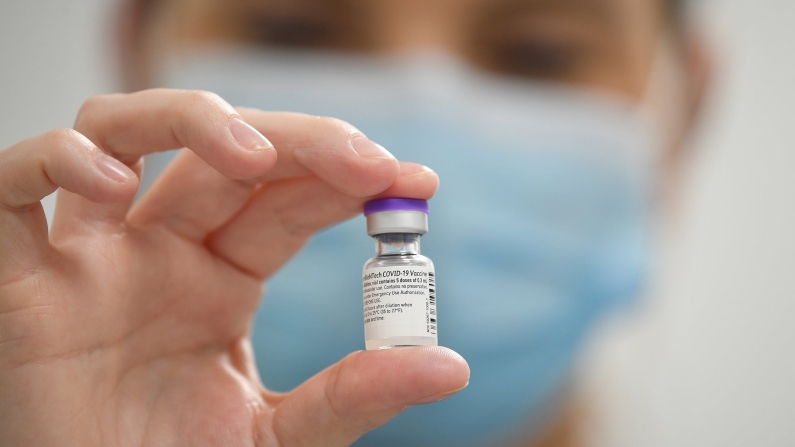 AB, BioNTech'ten 1,8 milyar doz aşı alacak