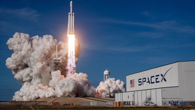 NASA, SpaceX'i seçti