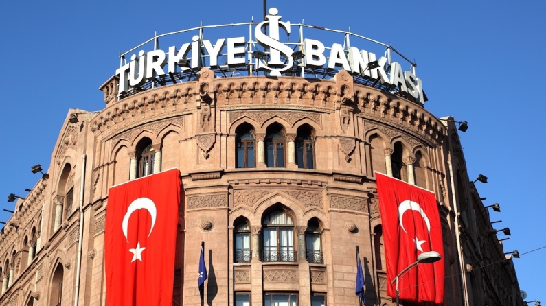 "Türkiye'nin en güçlü" markası İş Bankası oldu