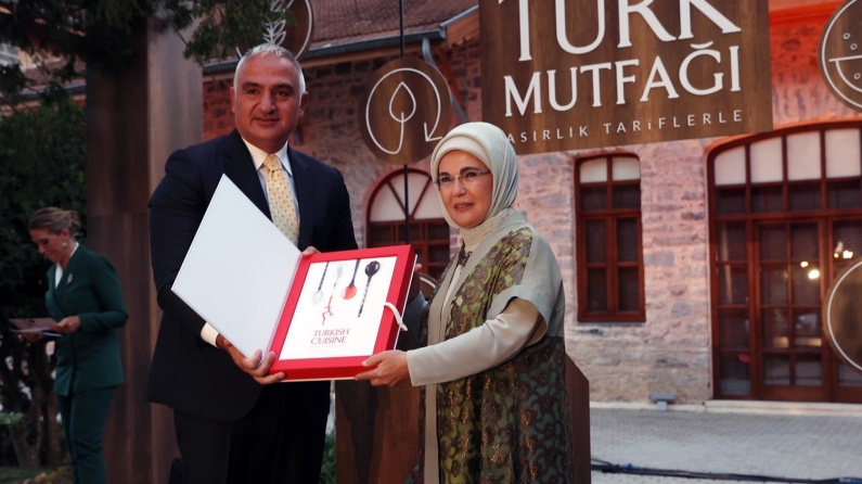"Asırlık Tariflerle Türk Mutfağı" kitabı görücüye çıktı