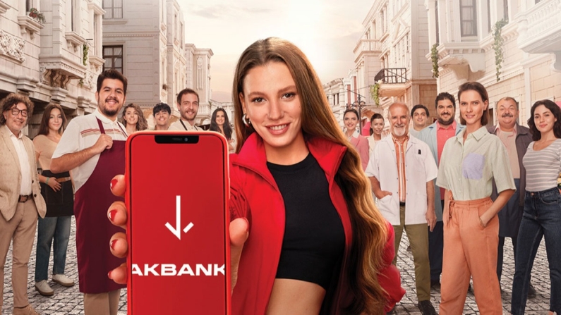 Serenay Sarıkaya, Akbank'ın yeni marka yüzü oldu
