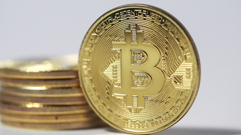 Bitcoin 6 ayın en düşük seviyesine geriledi