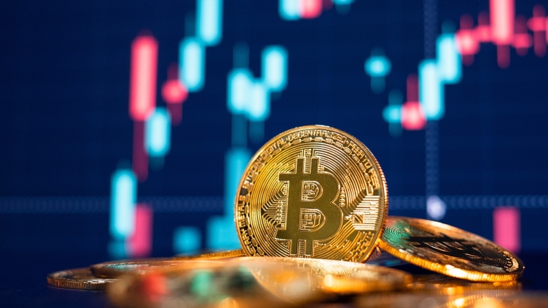 Kriptoda Bitcoin'in tekeli kırıldı; piyasa ağırlığı yüzde 40'a geriledi