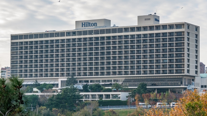 Seyahatler Yeniden Hareketlenirken Hilton Büyümeye ve Gelişmeye Devam Ediyor