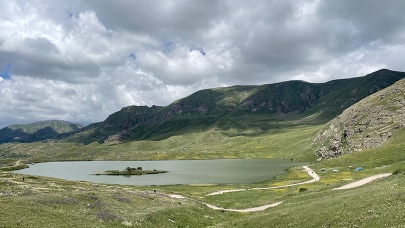 Nahçıvan Batabat Tabiat Gölü'nün "doğa turizmi merkezi" olması için çalışmalar sürüyor