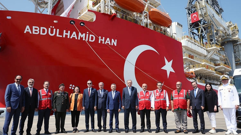 "Abdülhamid Han, Doğu Akdeniz'de arama kuyuları açacak"