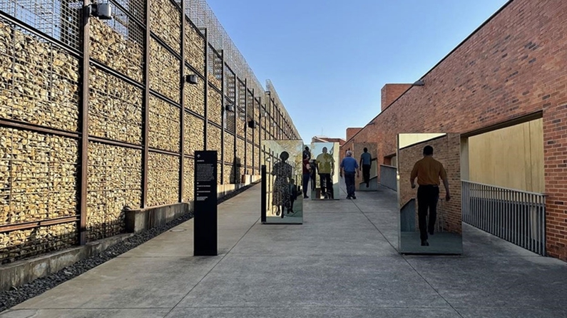 Güney Afrika'nın hüzünlü geçmişine ürpertici yolculuk: Apartheid Müzesi