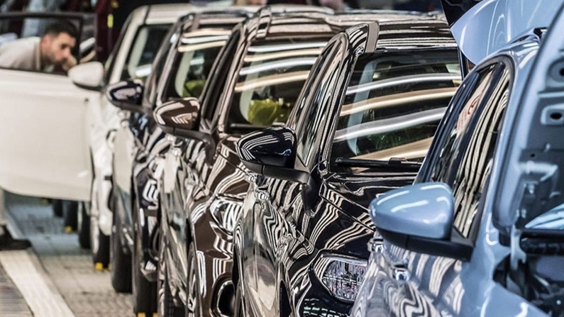 Otomobil satışları yılın 10 aylık döneminde düşüş gösterdi