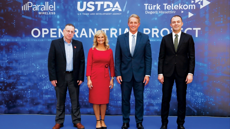 Türk Telekom, yeni nesil mobil şebeke teknolojilerinde iş birliği yapıyor