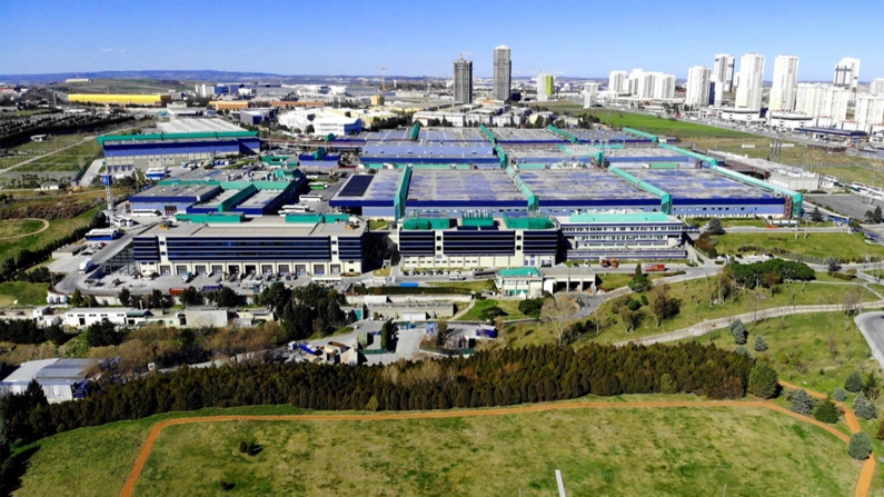 Mercedes-Benz Türk'ten yeşil enerji atılımı: Hoşdere'de enerji güneşten sağlanacak