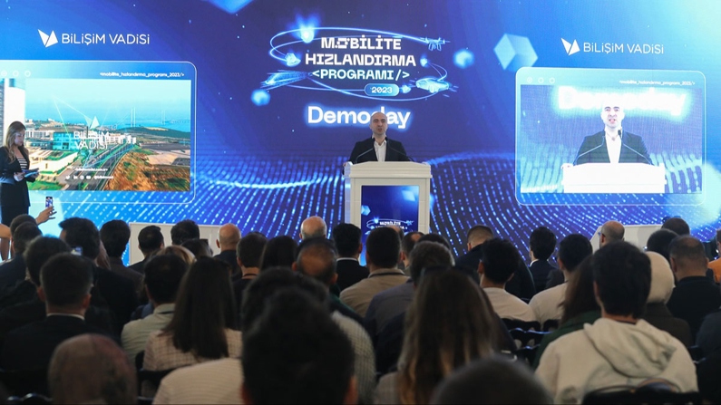 Bilişim Vadisi'nin Mobilite Hızlandırma Programı 'Demoday' ile girişimciler tanıtıldı