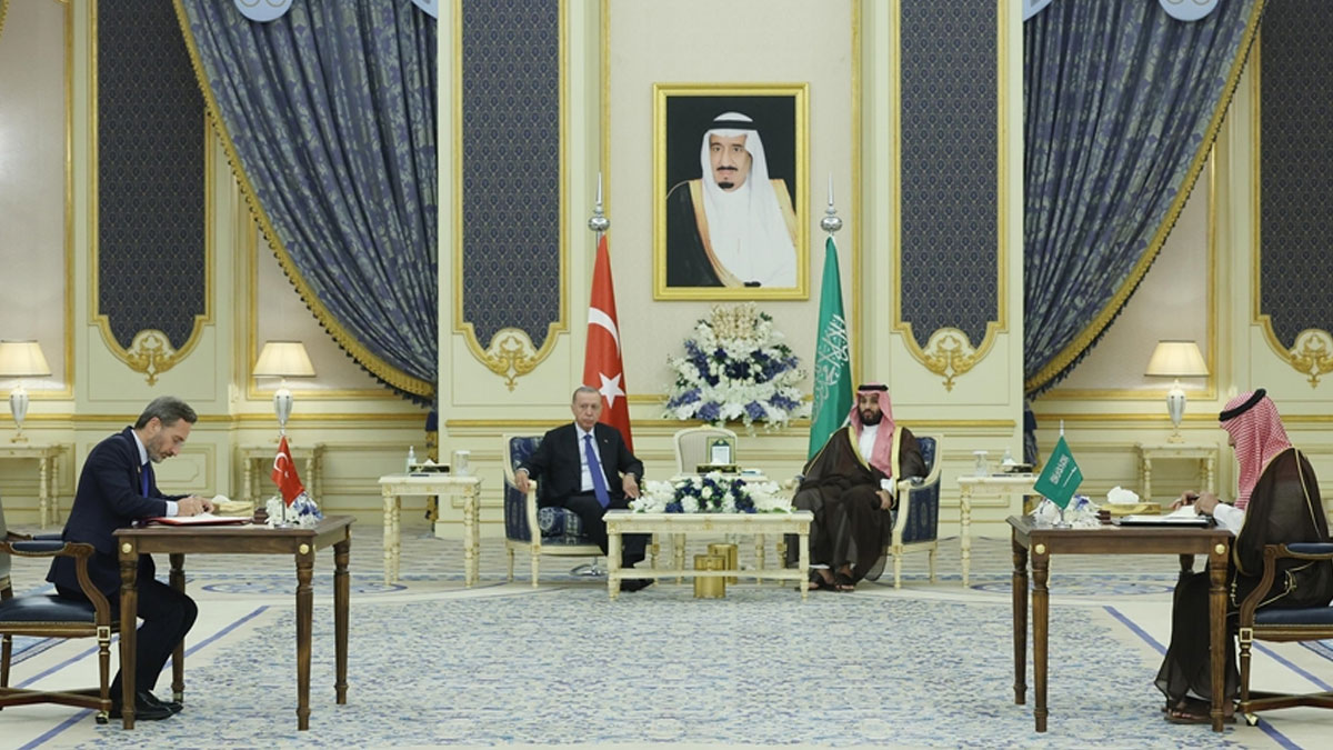 Türkiye ile Suudi Arabistan arasında 5 yeni anlaşma imzalandı