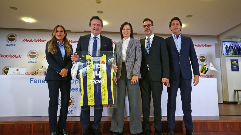 MediaMarkt'ın Türk voleyboluna desteği sürüyor: Fenerbahçe Opet Kadın Voleybol Takımının resmi sponsoru oldu