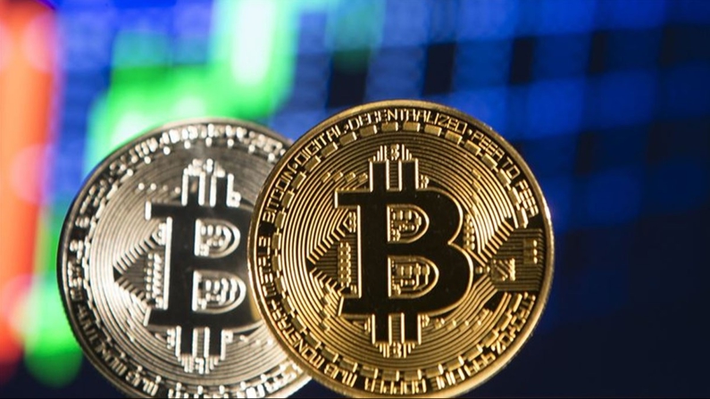Bitcoin'de kritik hafta: Piyasa değeri 2 trilyon dolara yaklaştı