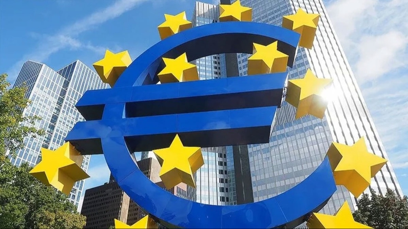 Euro Bölgesi'nde enflasyon yatay seyretti