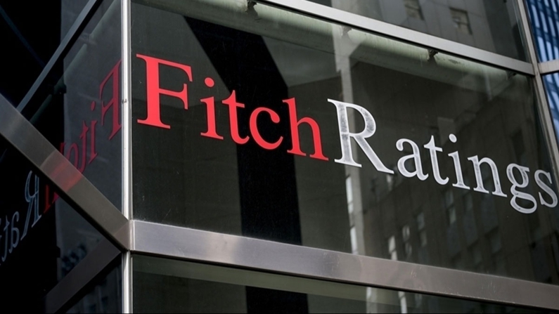 Fitch, Türkiye'nin kredi notunu yükseltti