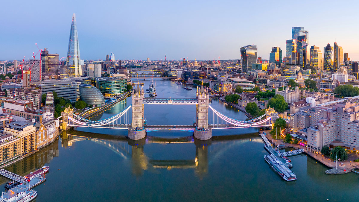 Kraliyet izinde metropol ruhu: İngiltere