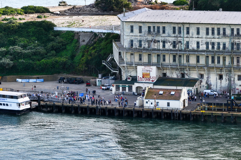 Alcatraz hapishanesi, mahkumların kaçışından bir yıl sonra, 1963'te kapatıldı. 
