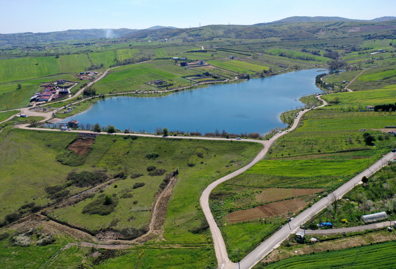 Güzergahın <b>geçmişte kervanların kullandığı önemli geçiş yolu olduğunu </b>dile getiren Çiftçi, Roma yolunun da bu hattan geçtiğini, özellikle Gebze sınırlarındaki kalıntıların bugün hala görülebildiğini kaydetti.