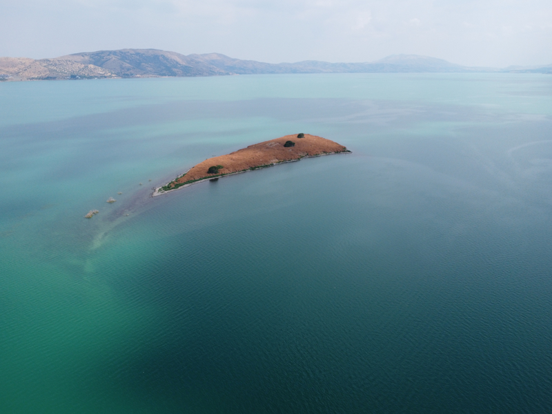 <p><b>"Türkiye'nin Atlantis'i olacak bir proje"</b></p><p><b><br></b></p><p>Ekibin dalış koordinatörü Nizam Kaya, AA muhabirine, proje kapsamında kayıt altına aldıkları su altındaki tarihi mirasa ilişkin daha önce 6 belgesel çektiklerini belirtti.<b></b></p>