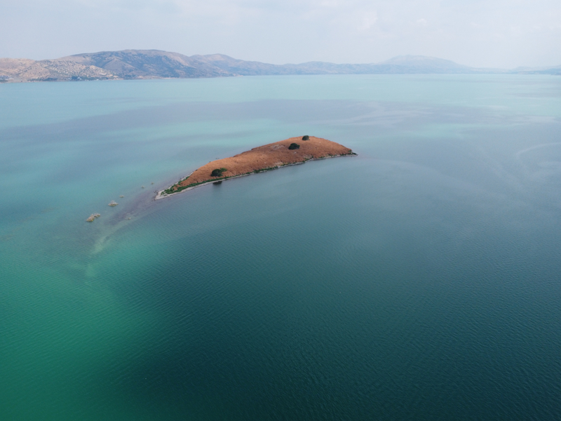<p><b>"Türkiye'nin Atlantis'i olacak bir proje"</b></p><p><b><br></b></p><p>Ekibin dalış koordinatörü Nizam Kaya, AA muhabirine, proje kapsamında kayıt altına aldıkları su altındaki tarihi mirasa ilişkin daha önce 6 belgesel çektiklerini belirtti.<b></b></p>