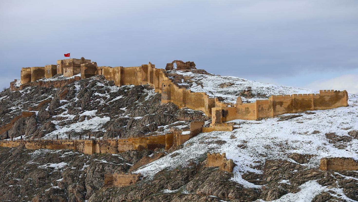 Türkiye'nin en büyük 3. kalesi: Tarih gün yüzüne çıkacak