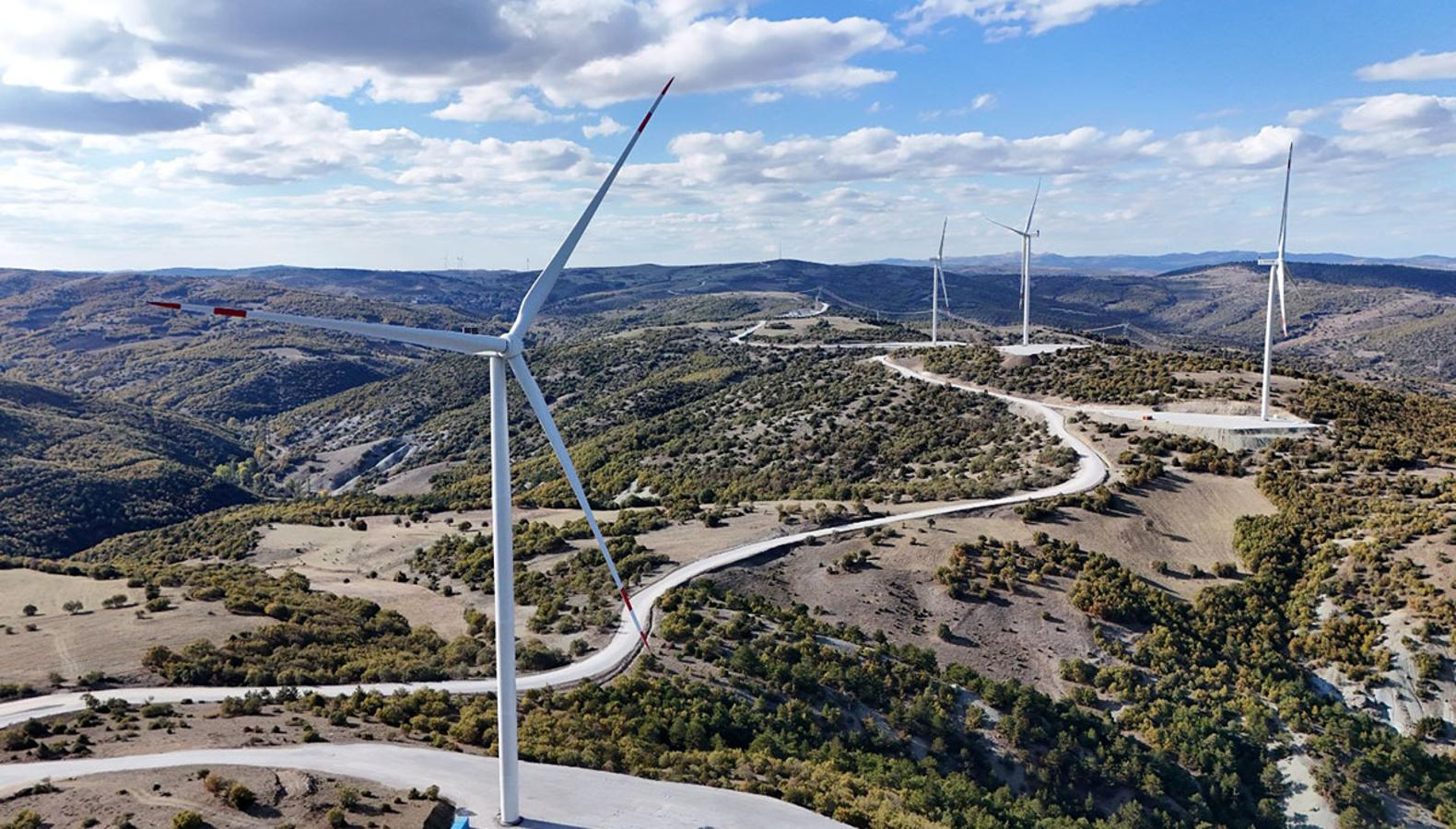 488.5 MW'lık kapasite artışıyla ilk üçe yükseldi