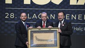 MÜSİAD'da bayrak değişimi