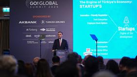 Bakan Kacır'dan Türkiye'ye yatırım çağrısı