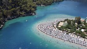 Turizm gelirleri 2025'te rekor kırdı