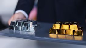 Dev banka altın ve gümüş tahminini değiştirdi