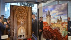 Tarihten yansıyan ışık: Büyüleyici fotoğraflar İstanbul'da sergileniyor