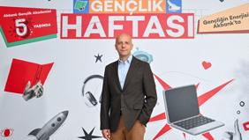 Akbank Gençlik Akademisi 5 yılda yaklaşık 360 bin gence ulaştı