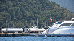 Yüzen servet Marmaris'e geldi: 540 bin litre yakıt alıyor