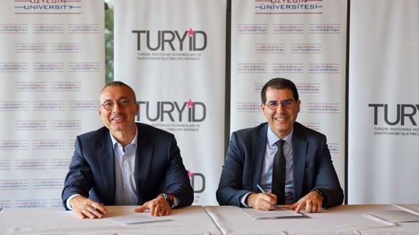 TURYİD ve Özyeğin Üniversitesi yönetici adayları yetiştirmek için güç birliği yaptı
