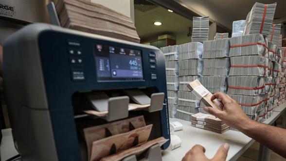 Bankacılık sektörünün mevduatında 608 milyar TL artış