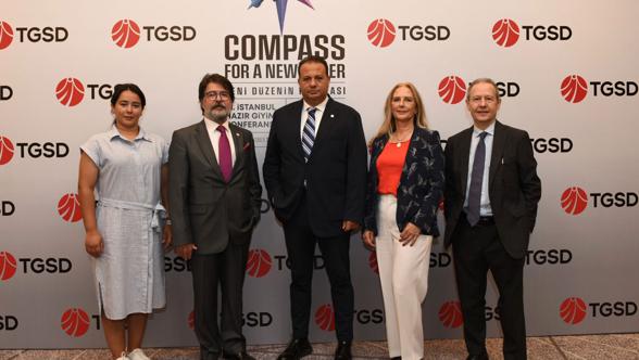 "Türk hazır giyim sektörü olarak yeni alternatifleri değerlendirme zorunluluğuyla karşı karşıyayız"