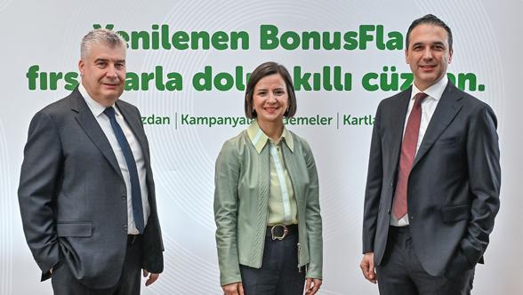 Garanti BBVA yenilenen akıllı cüzdanını tanıttı