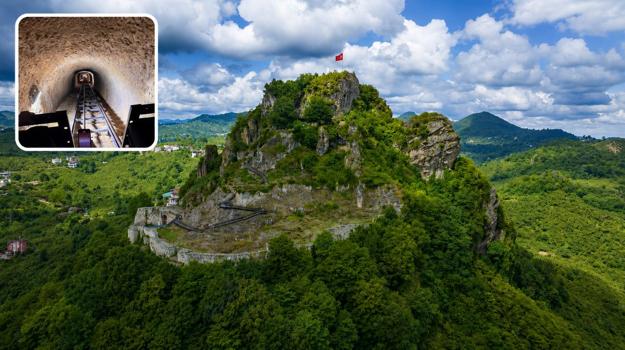 Kayalıklar üzerindeki kale: 1 yılda 750 bin kişi ziyaret etti, dehlize böyle iniliyor
