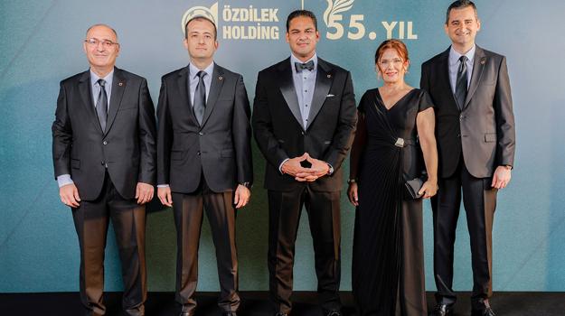 55. yılını özel bir geceyle kutladı