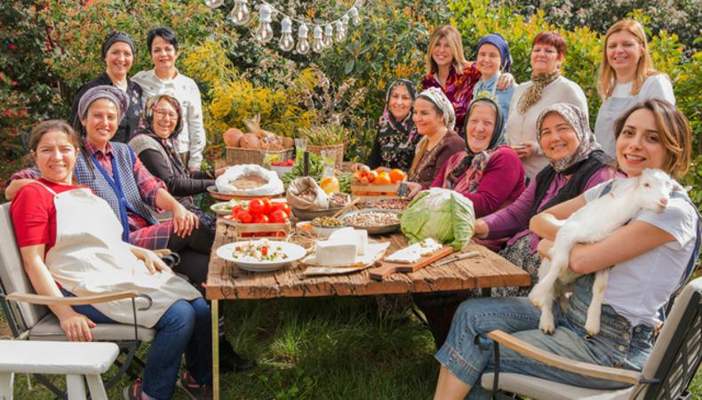 14 Kadınla Başlayan İlham Verici Bir Yolculuk