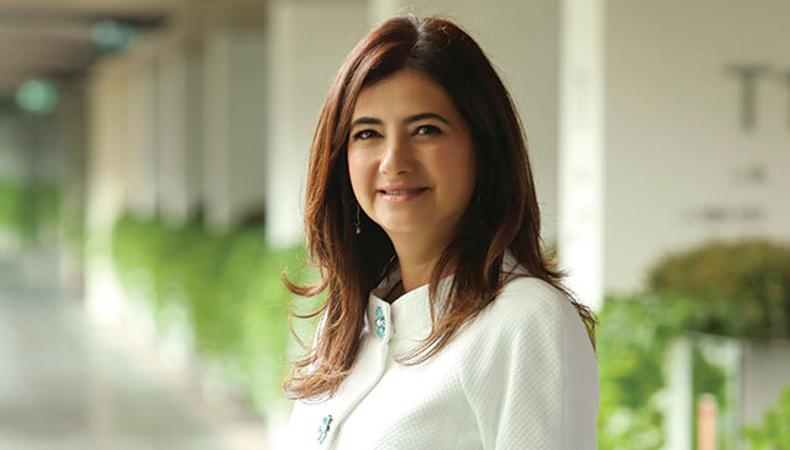 İnci Gök: Benim önümde yürüyen ve bana yol açmış olan güçlü kadınlarla çevrili oldum hep