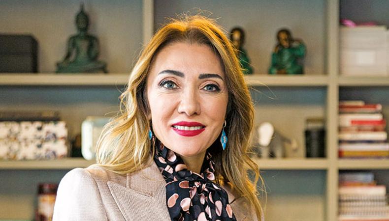 Türkiye'nin 81 ilini ünlüleriyle birlikte gezecek