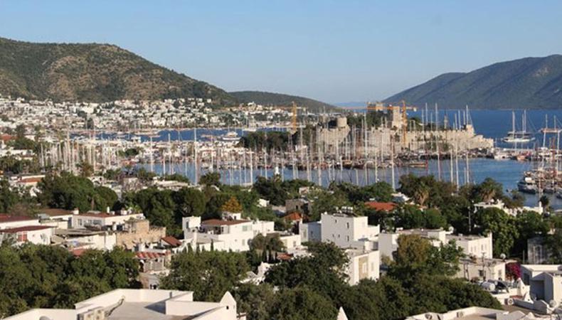Bodrum yerli turistle "bayram" etti