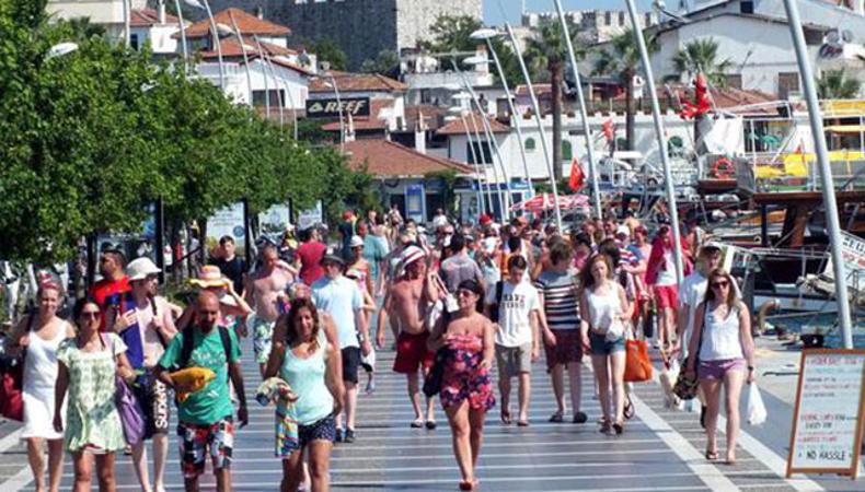 "Türkiye turizmde eski günlerine dönüyor"