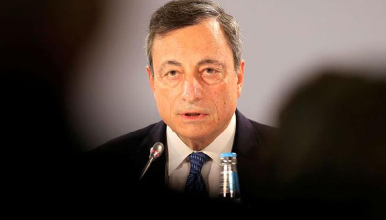 Draghi'den para politikasında gevşeme sinyal