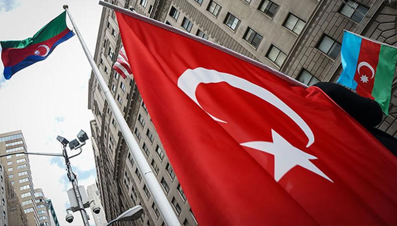 Azerbaycan'a vize kalkıyor